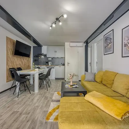Апартаменты Apartman-bungalow Leni