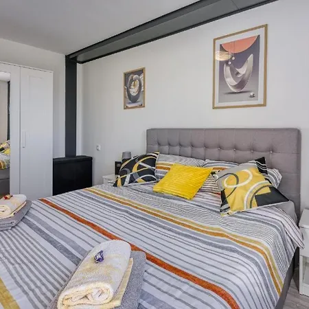 Apartman-bungalow Leni شقة بولا