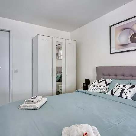 Apartman-bungalow Leni * Пула