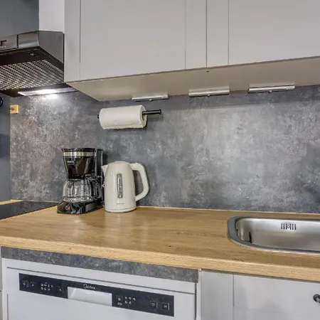 Leni Апартаменты *