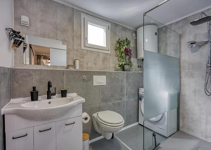 아파트 Leni 풀라