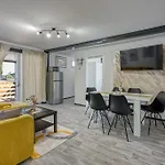 Apartman-bungalow Leni بولا